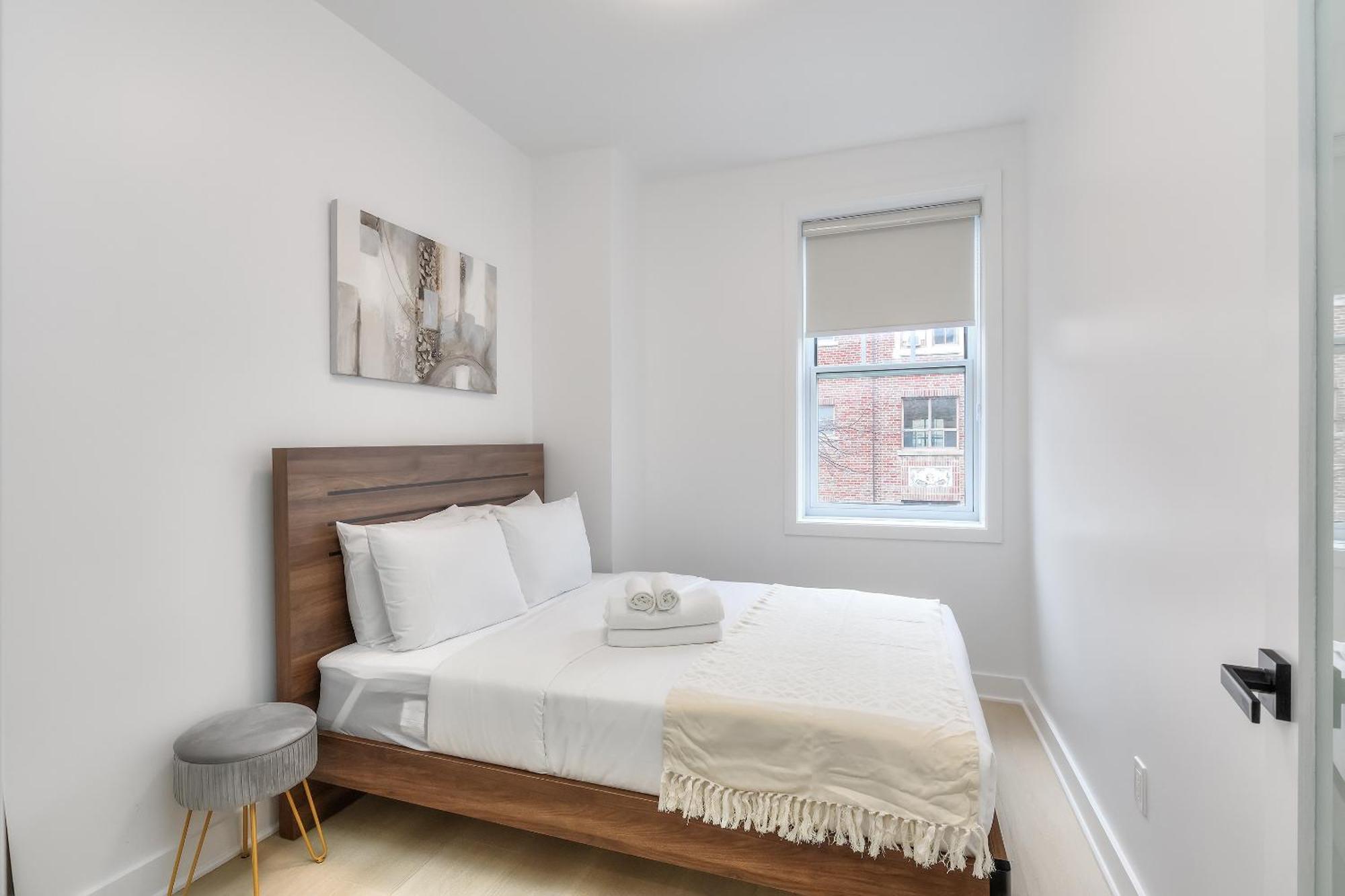 Free Indoor Parking Cozy & Spacious Condo In Heart Of Downtown Montréal Kültér fotó