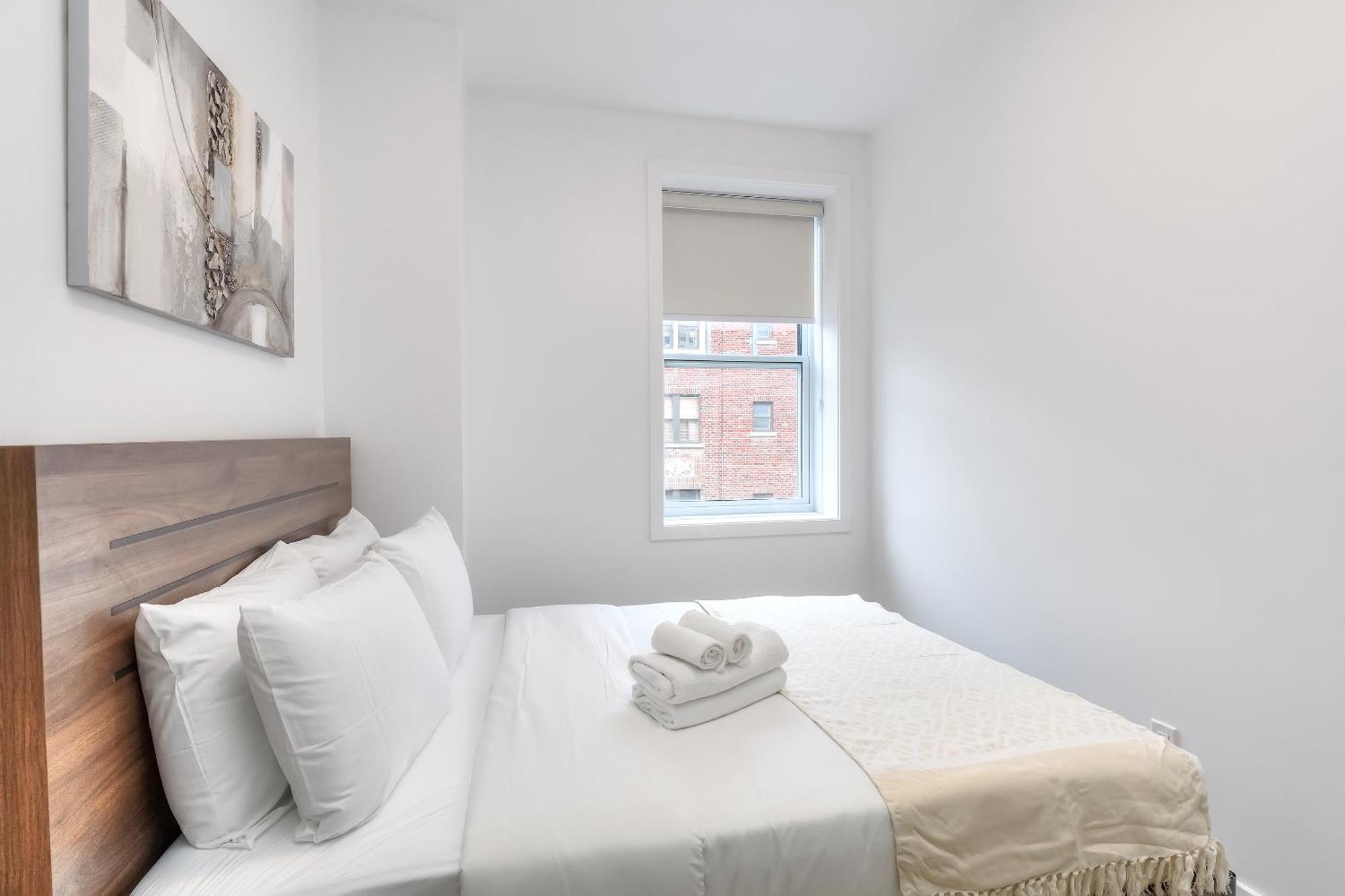Free Indoor Parking Cozy & Spacious Condo In Heart Of Downtown Montréal Kültér fotó