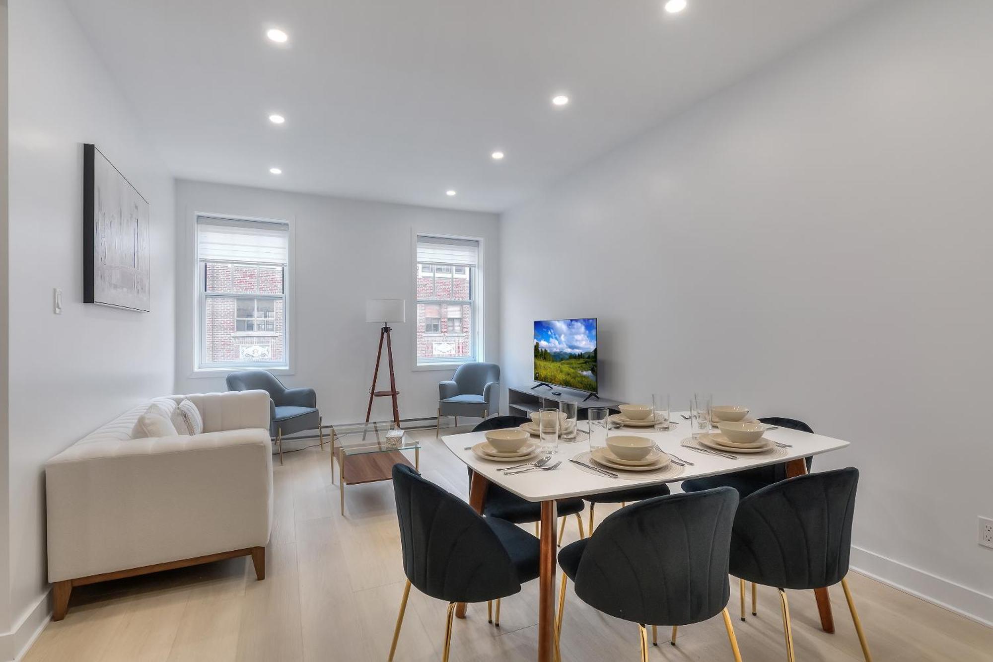 Free Indoor Parking Cozy & Spacious Condo In Heart Of Downtown Montréal Kültér fotó